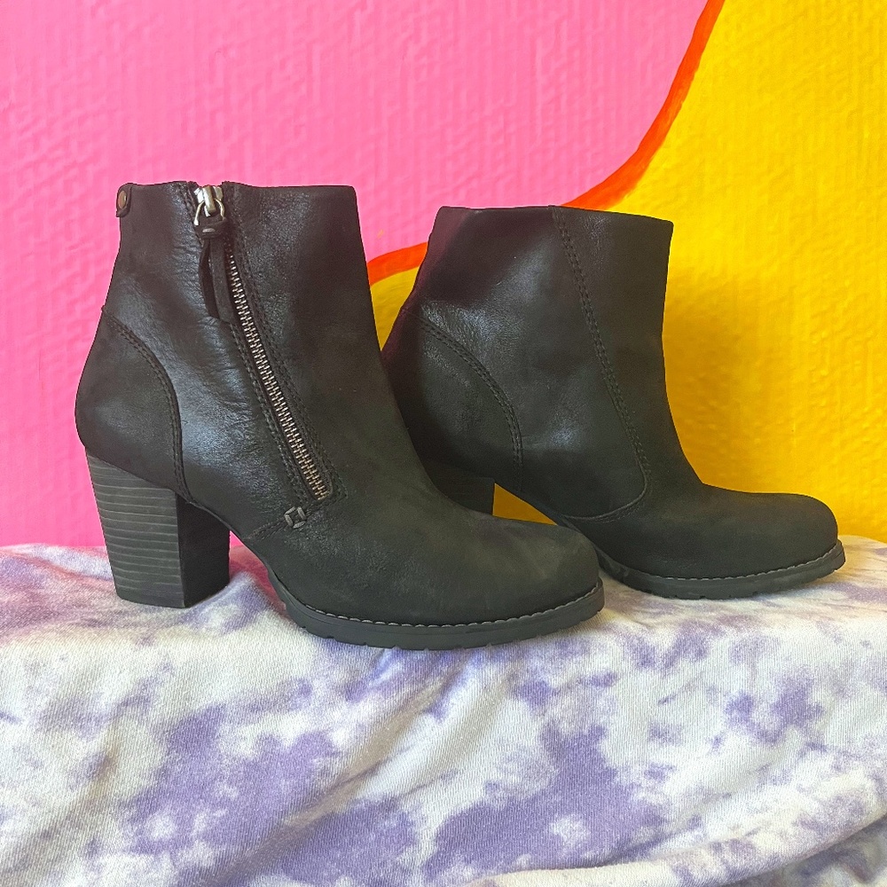 Ultra Comfortable Black Leather Moto Boots